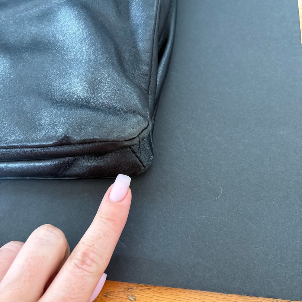 Vince Camuto Sleek Black Large Leather Tote Shoulder Bag Career Office Laptop - Picture 6 of 16